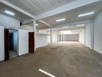 VENTA GALPÓN + DEPTO B° CERRO LAS ROSAS