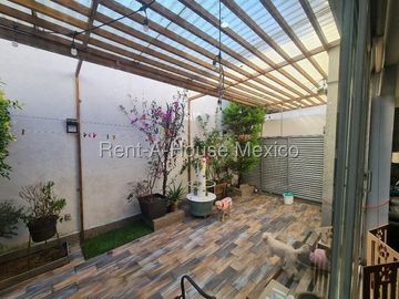 Casa en Venta en Huixquilucan, Hacienda de las Palmas AM. 26-1454