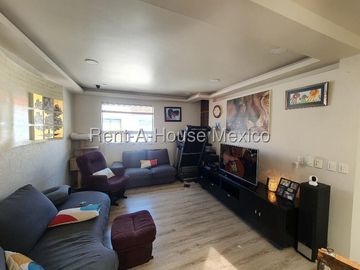 Casa en Venta en Huixquilucan, Hacienda de las Palmas AM. 26-1454