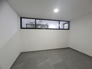 Casa muy amplia en venta en Parque Aguascalientes, Barrio Cascatta lomas 3 Puebla