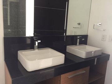 Departamento en Venta en City Towers en Bosque Real, Huixquilucan