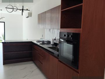 CASA EN PREVENTA DE UN PISO EN PUNTO LOMAS, RIVIERA VERACRUZANA, ALVARADO, VERACRUZ