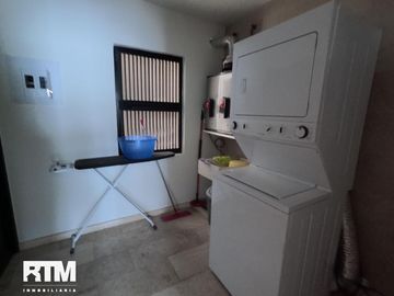 Se VENDE Departamento amueblado en Jacarandas