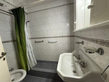VENTA CASA 3 AMBIENTES EN MORENO