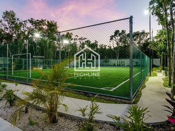 Lote a la venta de 253 m2 en Playa del Carmen en residencial privado