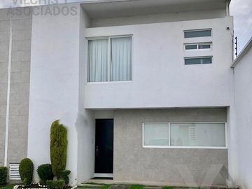 CASA EN VENTA EN RESIDENCIAL SANTA FE
