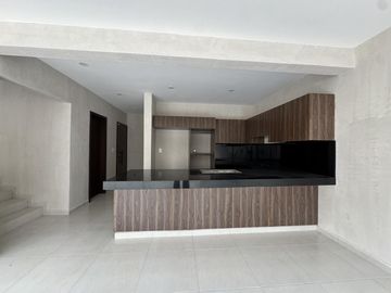 CASA MARIA  EN PREVENTA EN PUNTO LOMAS