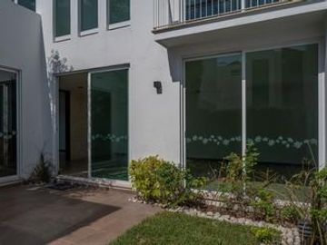 Casa en condominio en  Venta Fraccionamiento Lomas de Angelópolis II, Clúster Puebla Blanca, Puebla