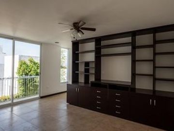 Casa en condominio en  Venta Fraccionamiento Lomas de Angelópolis II, Clúster Puebla Blanca, Puebla
