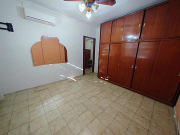 CASA VENTA RAMOS MEJÍA 4 AMBIENTES