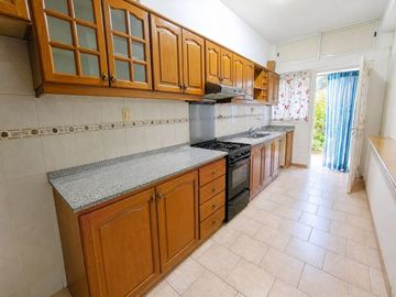 CASA VENTA RAMOS MEJÍA 4 AMBIENTES