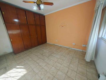 CASA VENTA RAMOS MEJÍA 4 AMBIENTES