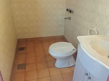 VENTA DE CASA 6 AMBIENTES EN RAMOS MEJÍA