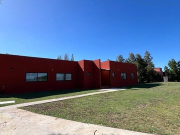 VENTA CASA  LAS GOLONDRINAS GOLF  LUJAN