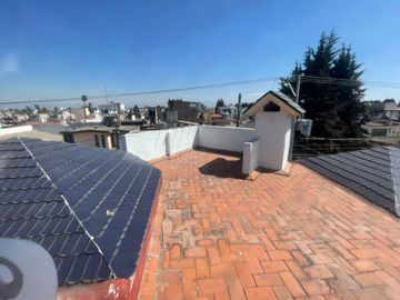 Casa en  colonia Xinantecatl, Metepec