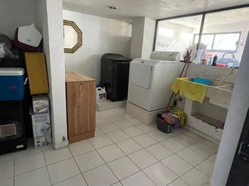 Casa en  colonia Xinantecatl, Metepec