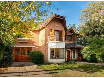 VENTA CASA 5 AMBIENTES EL CASCO DE MORENO