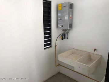 Ciudad del Sol casa de dos niveles en VENTA RAH3436
