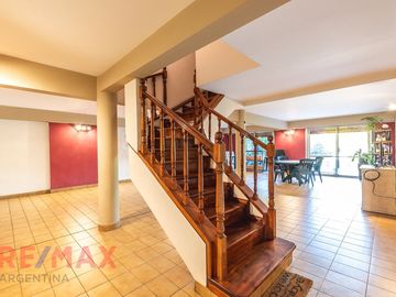 VENTA CASA 7 AMBIENTES EN RAMOS MEJIA