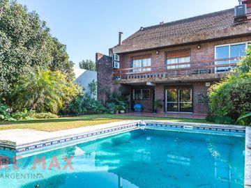 VENTA CASA 7 AMBIENTES EN RAMOS MEJIA