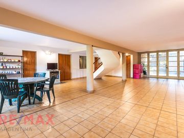 VENTA CASA 7 AMBIENTES EN RAMOS MEJIA