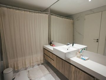 Venta 3 ambientes con cochera en Cañitas!