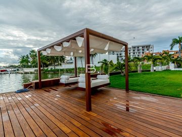 PokTaPok Casa En Venta Con Muelle