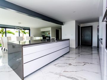 PokTaPok Casa En Venta Con Muelle