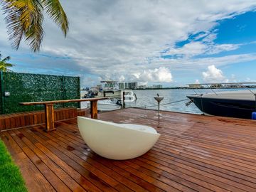 PokTaPok Casa En Venta Con Muelle
