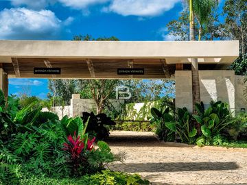 Venta de Lote Residencial en Losantos Cancún