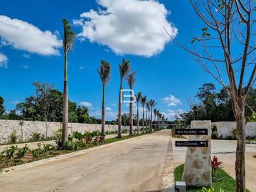 Venta de Lote Residencial en Losantos Cancún