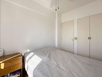 VENTA 2 AMB Ramos Mejía Centro con Balcón  Renta