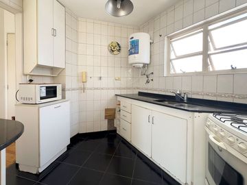 VENTA 2 AMB Ramos Mejía Centro con Balcón  Renta