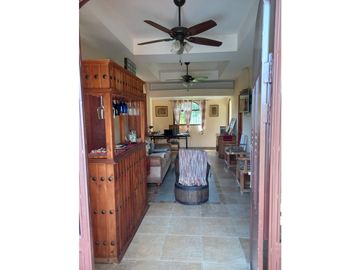 FINCA DE LUJO EN VENTA CON CASA Y ACCESO AL RO (C.P)