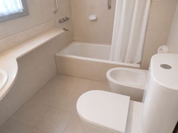 VENTA DEPARTAMENTO 2 AMBIENTES MATADEROS  PILETA