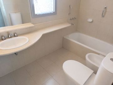 VENTA DEPARTAMENTO 2 AMBIENTES MATADEROS  PILETA
