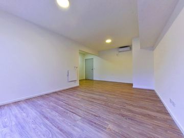 VENTA DEPTO 2 AMB COCHERA GYM SAUNA EN COLEGIALES