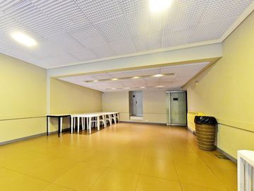VENTA DEPTO 2 AMB COCHERA GYM SAUNA EN COLEGIALES