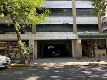 VENTA DE COCHERA FIJA EN RECOLETA