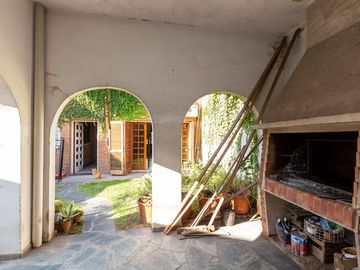 VENTA CASA 4 AMBIENTES RAMOS MEJIA