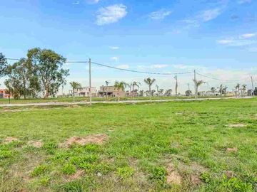 VENTA TERRENO 664 M2 CENTRAL LAGOS DE CANNING II