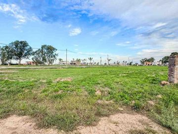 VENTA TERRENO 664 M2 CENTRAL LAGOS DE CANNING II