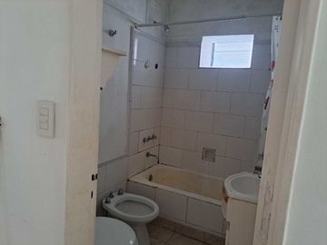Retiroi Venta Apto Credito  con Balcon