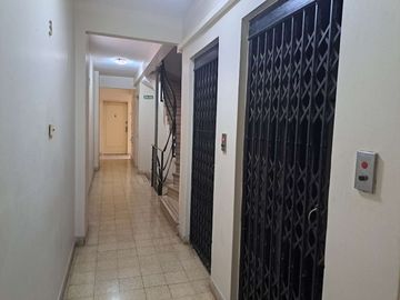 Retiroi Venta Apto Credito  con Balcon