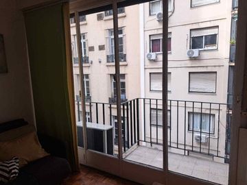 Retiroi Venta Apto Credito  con Balcon