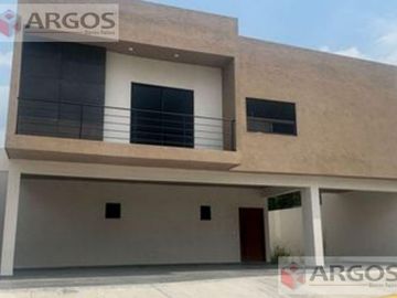 Casa - El Barrial