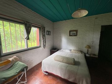 CASA EN VENTA SAN MIGUEL DEL MONTE 6 AMBIENTES