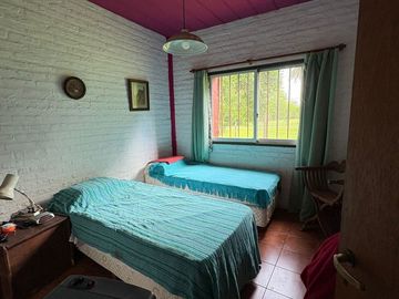 CASA EN VENTA SAN MIGUEL DEL MONTE 6 AMBIENTES
