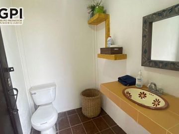 TERRENO CON TERRAZA EN VENTA LOMAS DE COMANJILLA
