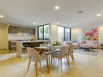 Casa 3 Recamaras   Sala TV en Venta en Privada en Zibata, Querétaro